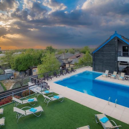 Delta Boutique & Carmen Silva Resort Crisan  Ngoại thất bức ảnh