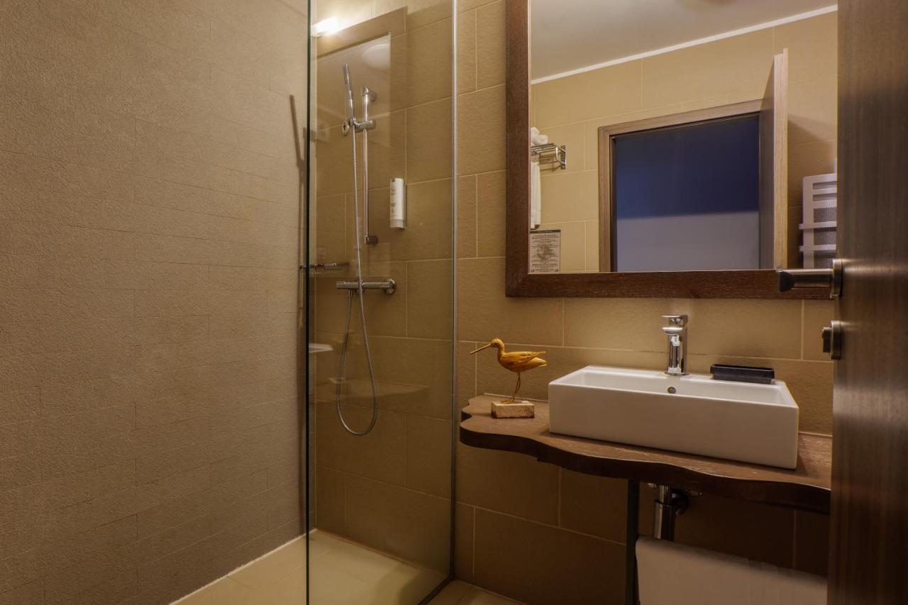 Delta Boutique & Carmen Silva Resort Crisan  Ngoại thất bức ảnh