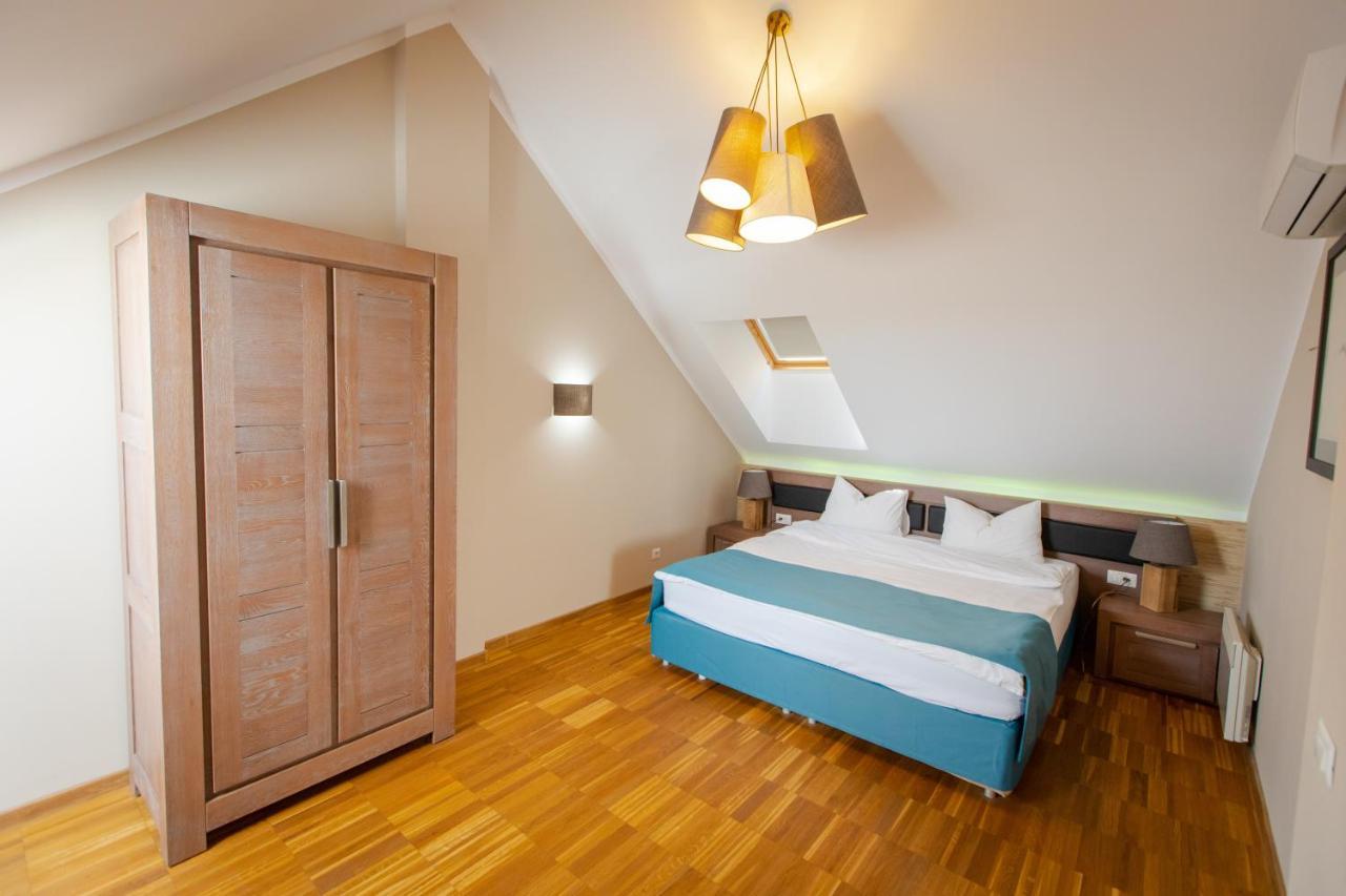 Delta Boutique & Carmen Silva Resort Crisan  Ngoại thất bức ảnh