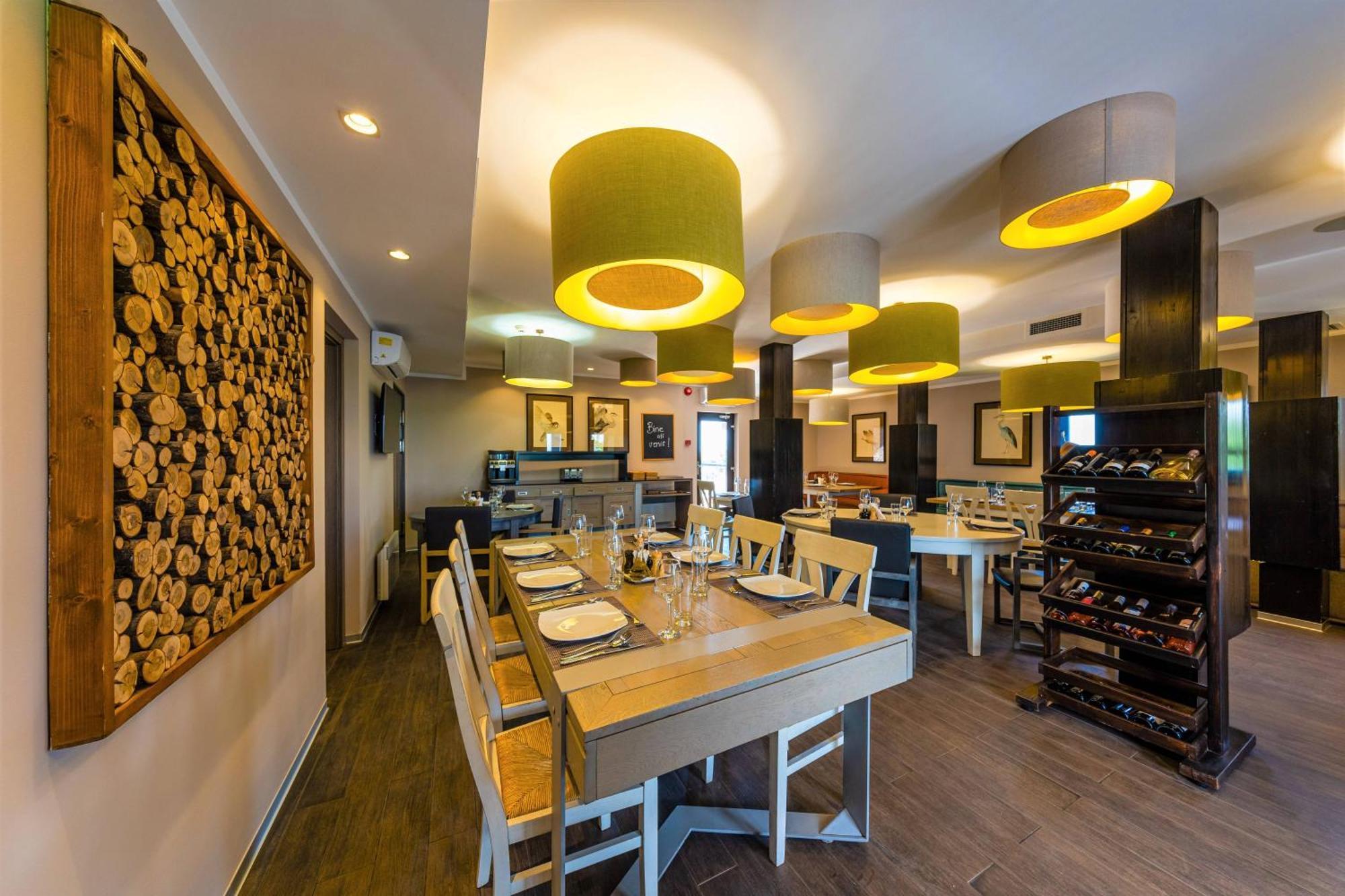 Delta Boutique & Carmen Silva Resort Crisan  Ngoại thất bức ảnh