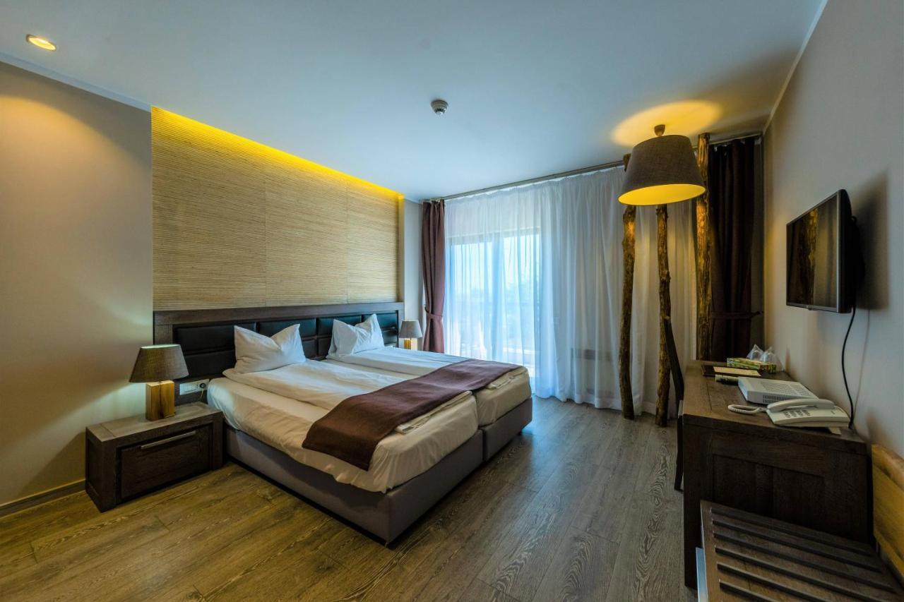 Delta Boutique & Carmen Silva Resort Crisan  Ngoại thất bức ảnh